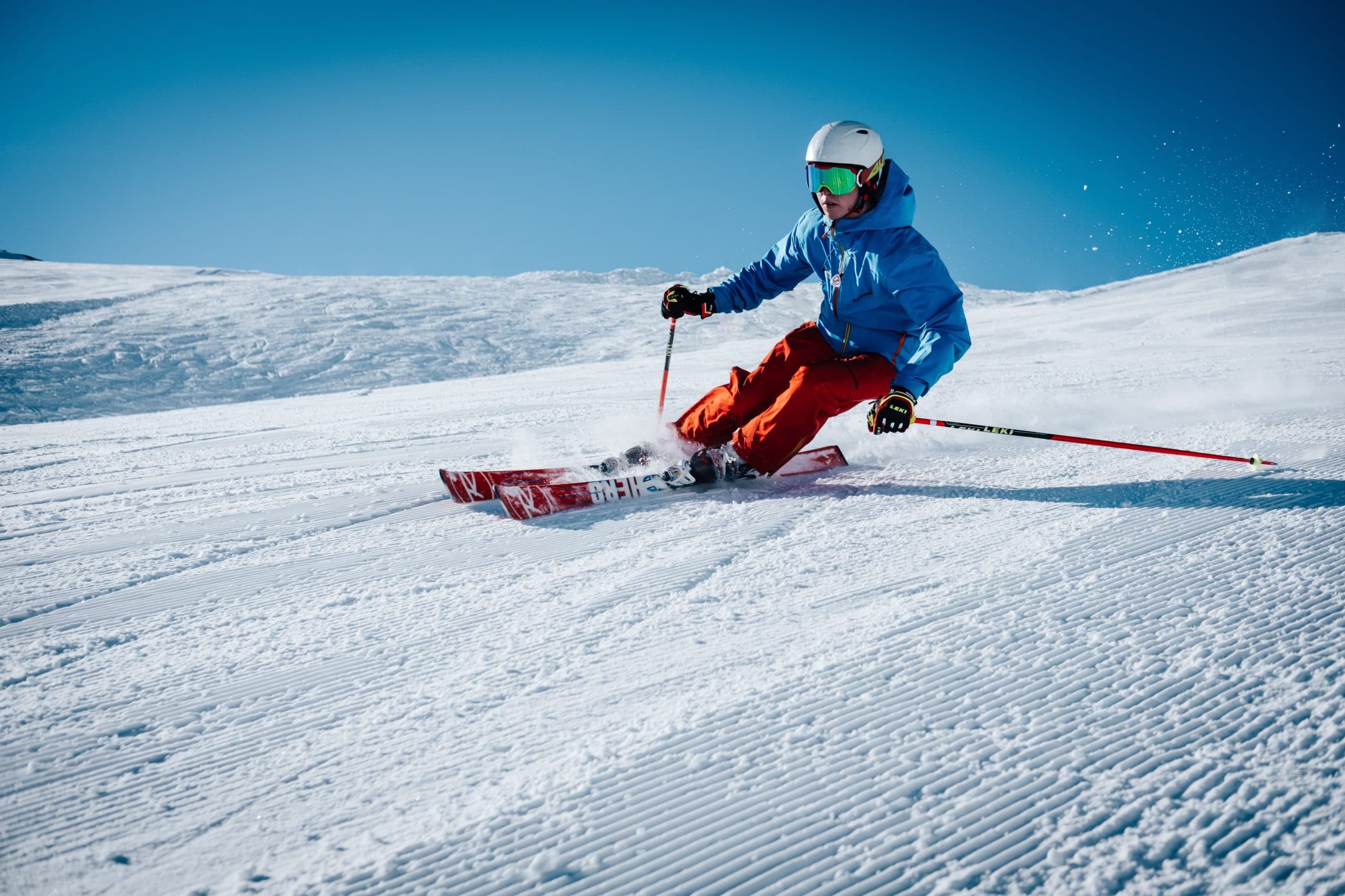 personne faisant du ski